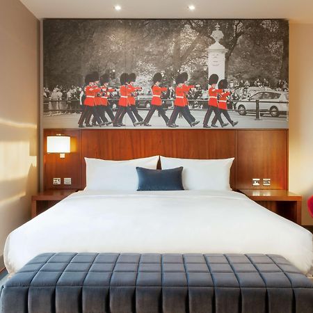 Hyatt Place West London Hayes ヒースロー エクステリア 写真
