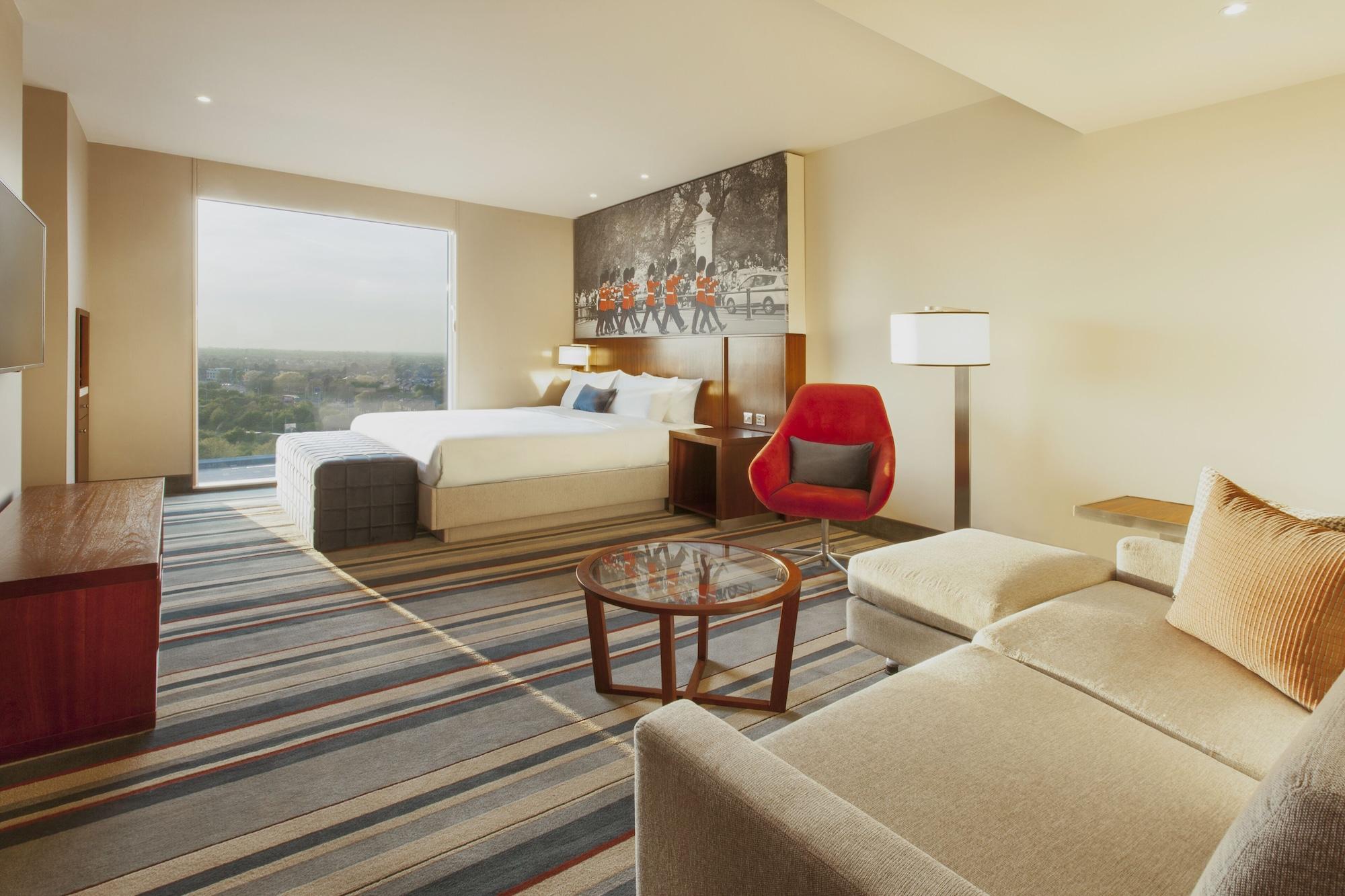 Hyatt Place West London Hayes ヒースロー エクステリア 写真