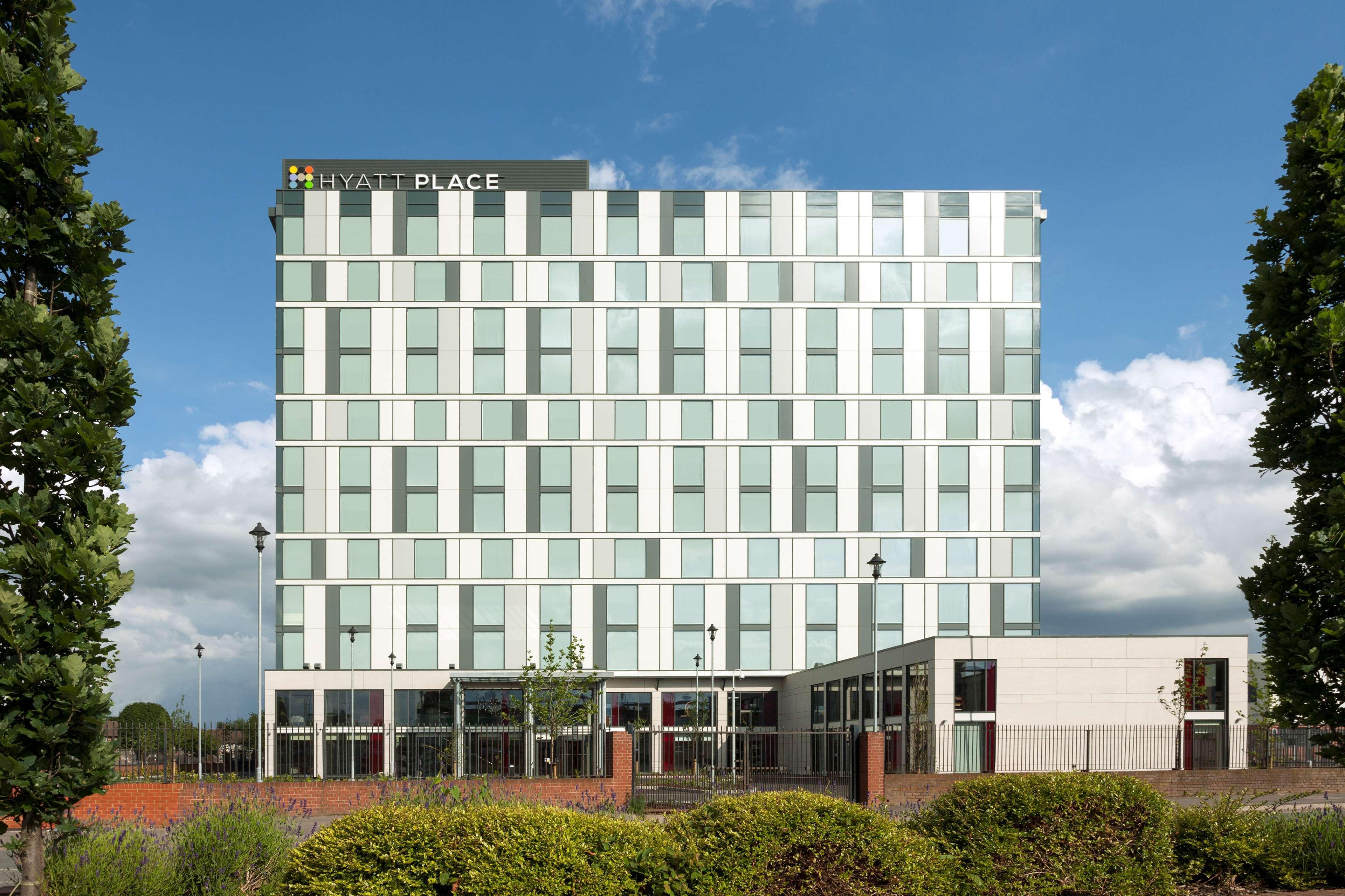 Hyatt Place West London Hayes ヒースロー エクステリア 写真