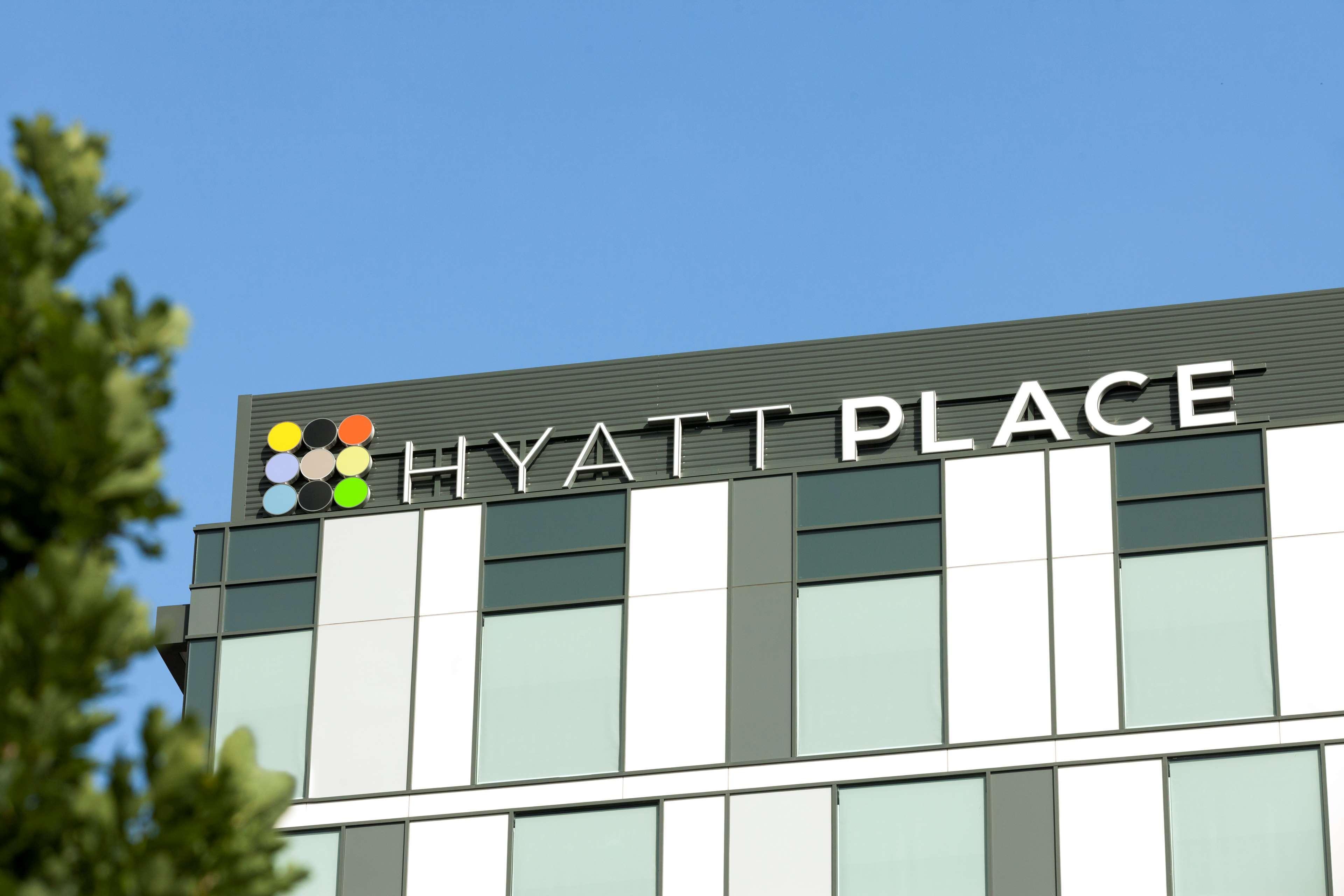 Hyatt Place West London Hayes ヒースロー エクステリア 写真