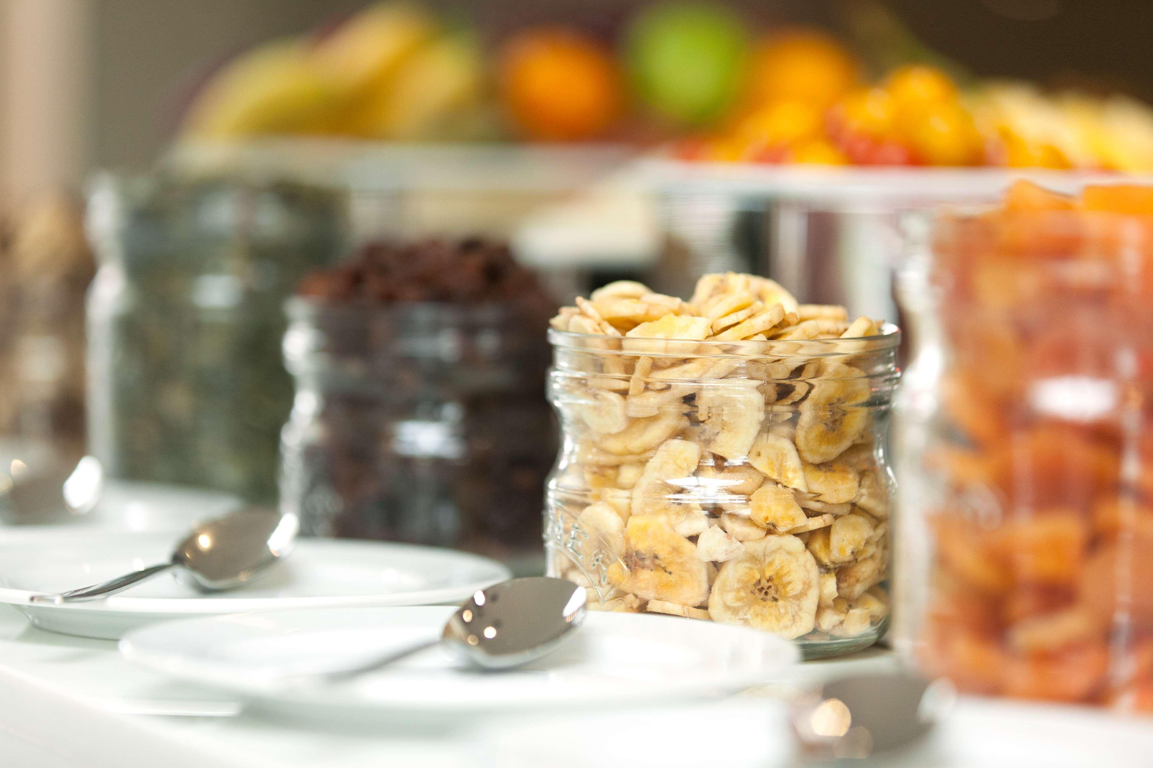 Hyatt Place West London Hayes ヒースロー エクステリア 写真